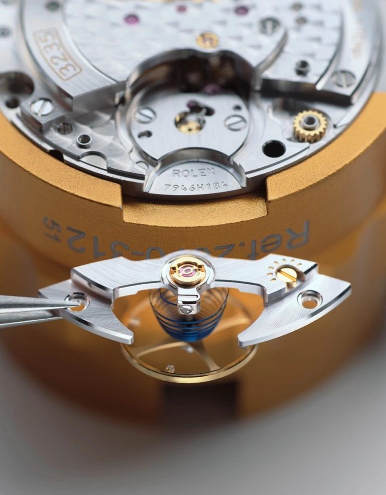 Rolex watch servicing procedure - Swiss Time Square